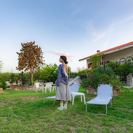Lila Apartments Vourvourou Buitenkant foto